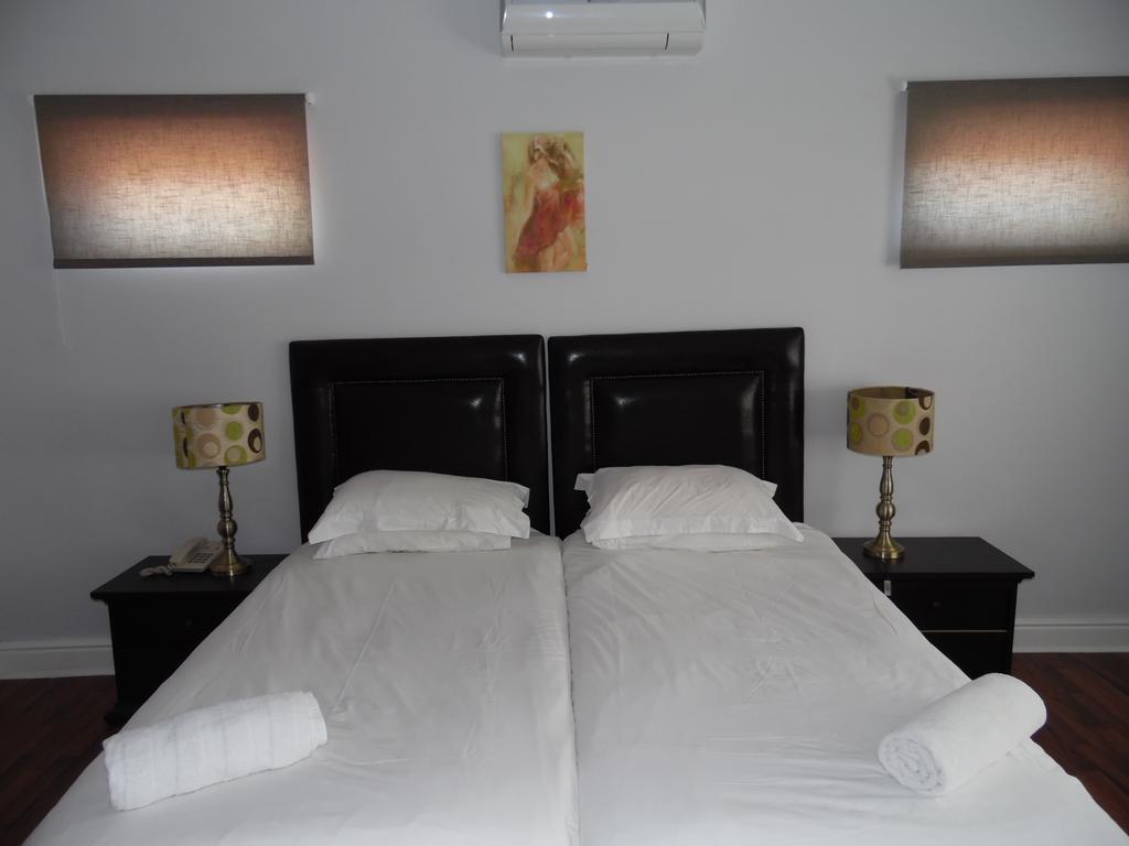 Albatross Guest House Cape Town Exterior photo